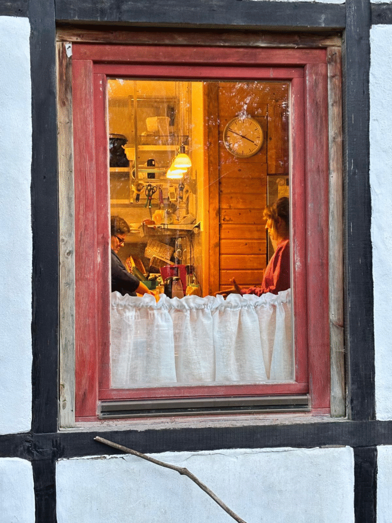 d6ab6976-26f8-4509-a3c3-581e12130f43 1